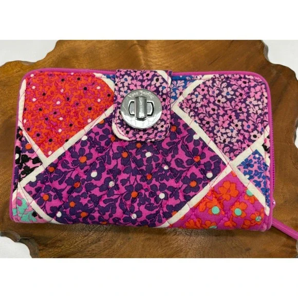 Vera Bradley Turn Lock Zip Around RFID Modern Medley Wallet Pink Purple - Picture 1 of 7